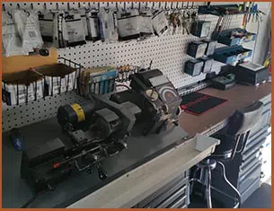 Miami Doors And Lock Miami, FL 305-908-3065 - 16-mobile-locksmith